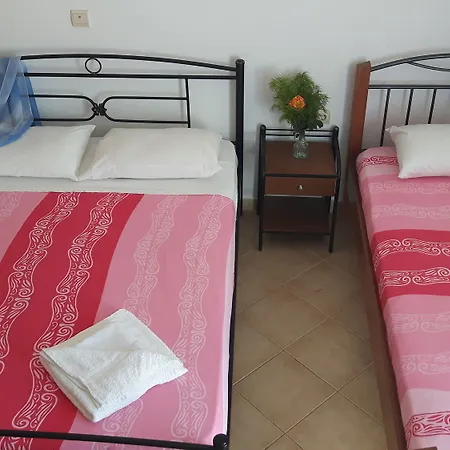Depis Aqua Beachfront Apartman Pláka