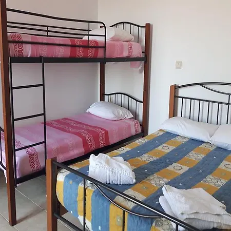 Depis Aqua Beachfront Appartement Pláka